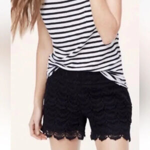 Ann Taylor Loft‎ The Riviera Short Blue Scalloped Crochet Shorts Size 6 (925)